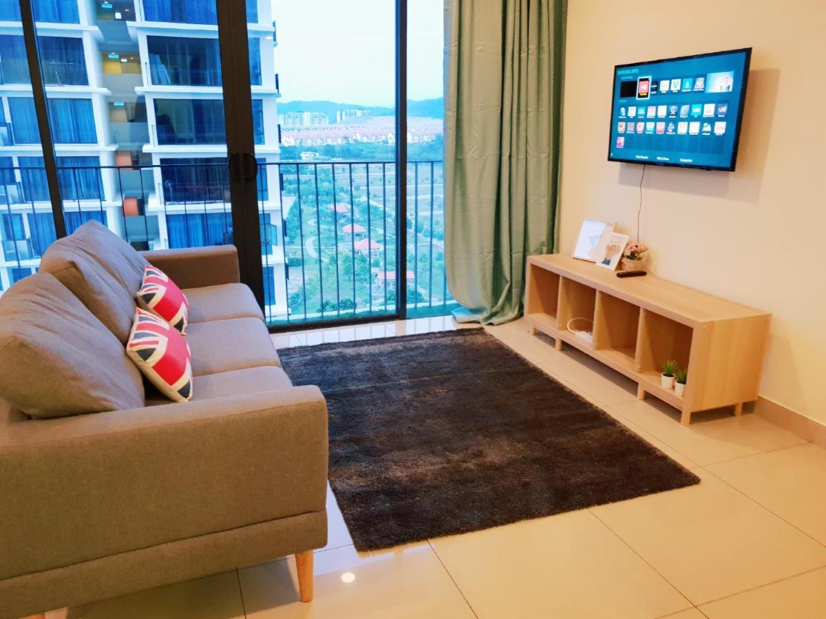 シャー・アラム Simple No 6- Trefoil Setia Alam- Near Setia Convention Centre Bed & Breakfast エクステリア 写真