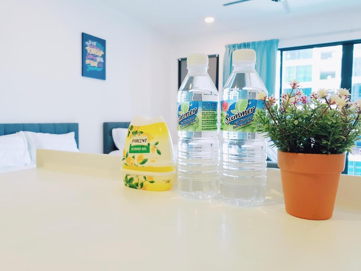 シャー・アラム Simple No 6- Trefoil Setia Alam- Near Setia Convention Centre Bed & Breakfast エクステリア 写真