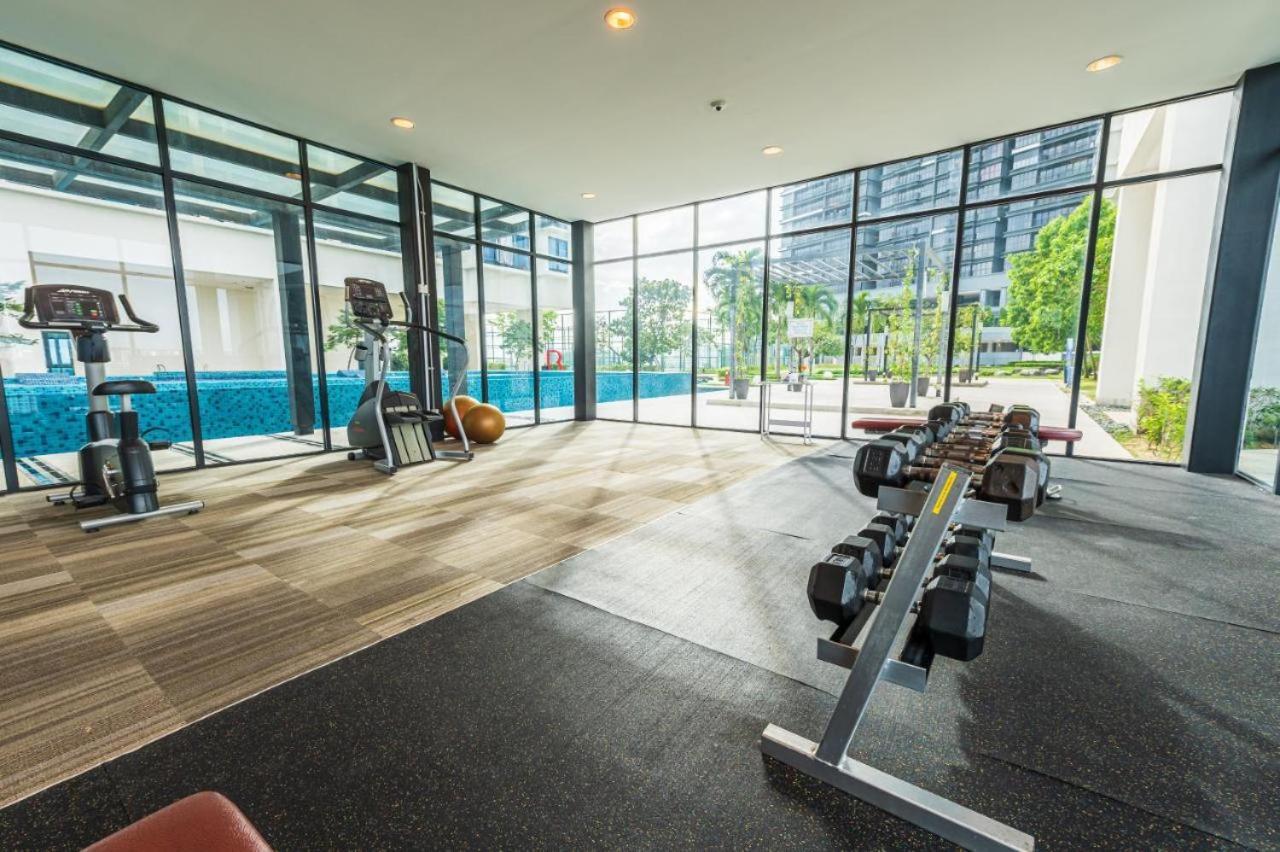 シャー・アラム Simple No 6- Trefoil Setia Alam- Near Setia Convention Centre Bed & Breakfast エクステリア 写真